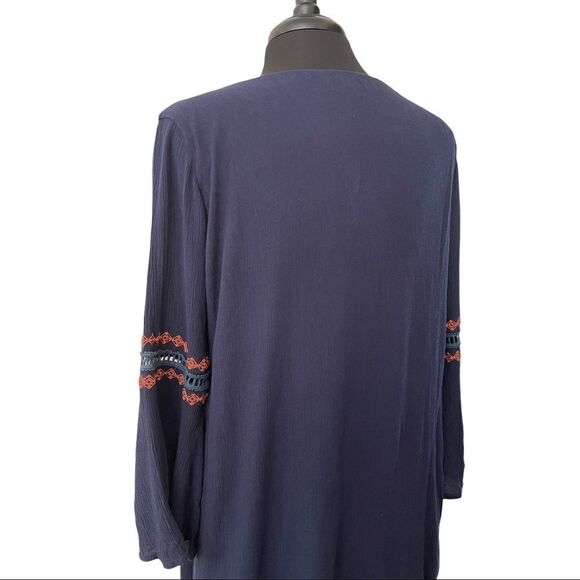 Miss Me Navy Embroidered Dress Sz M - Picture 8 of 10